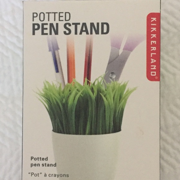 Kikkerland Other - Pen plant by Kikkerland